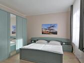 vorderes Schlafzimmer - 3 Zimmer Etagenwohnung in Dresden