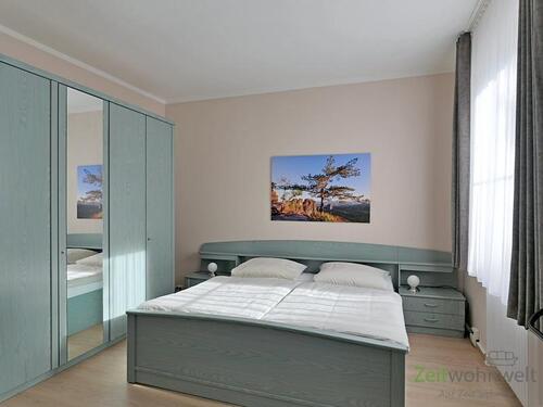 vorderes Schlafzimmer - 3 Zimmer Etagenwohnung in Dresden