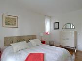 Kommode im Schlafzimmer - 