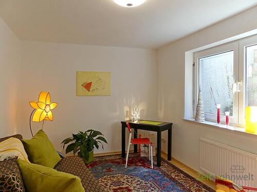 Wohnzimmer - 2 Zimmer Etagenwohnung in Erfurt