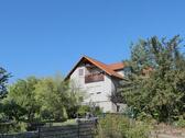 Außenansicht - (EF0526_M) Dresden: CoschützGittersee, urgemütliche kleine Wohnung mit Balkon in einem kleinen Wohnhaus mit Garten