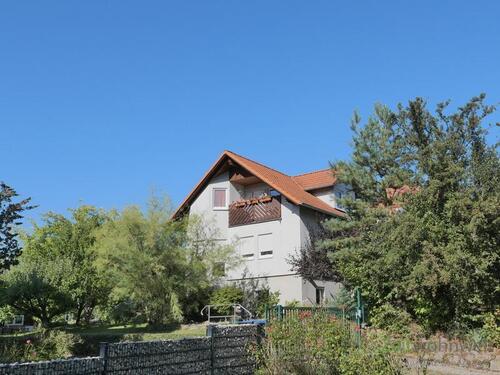 Außenansicht - (EF0526_M) Dresden: CoschützGittersee, urgemütliche kleine Wohnung mit Balkon in einem kleinen Wohnhaus mit Garten
