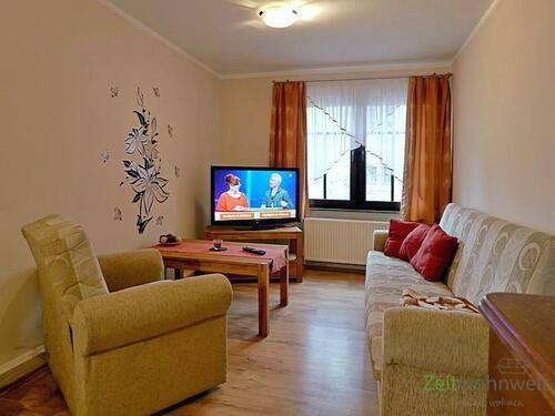 Sitzecke im Wohnzimmer - (EF0600_M) Arnstadt: Bösleben-Wüllersleben, möblierte preiswerte 3-Zimmer Wohnung, WLAN und Fullservice inklusive