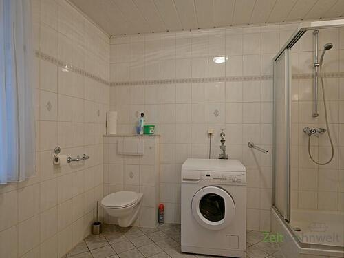 Waschmaschine und WC - 