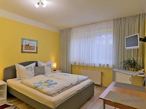 Blick ins Zimmer - (EF0481_M) Erfurt: Melchendorf, ruhiges möbliertes Mini-Apartment mit eigener DuscheWC mit WLAN und Reinigungsservice