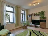 Anbauwand mit TV - (EF0629_M) Erfurt: Altstadt, möbliertes 2-Zimmer-Apartment mit Gäste-WC direkt in der City, TG-Stellplatz, WLAN, Service