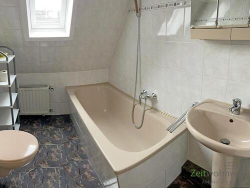 4 - 1- Zimmer mit 24,00 m² in Erfurt zur Miete