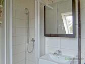 Bad-Blick zum Spiegel - 