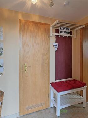 Flur mit Garderobe - 