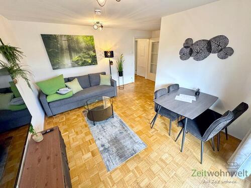 Balkonblick ins Wohnzimmer - 2 Zimmer Etagenwohnung zur Miete in Dresden