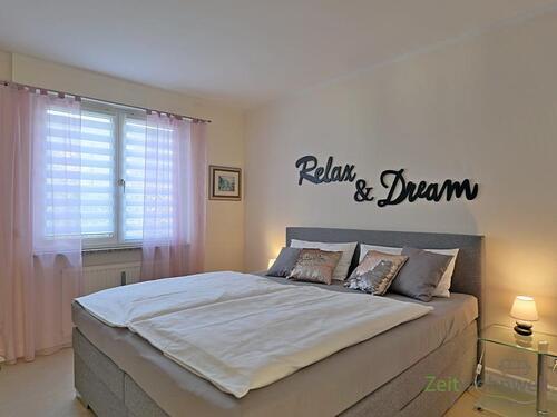 Blick ins Schlafzimmer - 