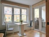 jetzt mit Esstisch - (EF0874_M) Erfurt: Brühlervorstadt, möblierte 2-Zimmer-Wohnung mit PKW-Stellplatz, Balkon, Aufzug nahe dem Amtsgericht