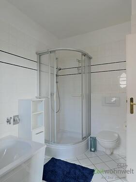 Dusche im Bad - 