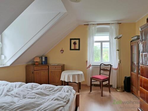 Blick ins Schlafzimmer - Etagenwohnung mit 40,00 m² in Dresden zur Miete