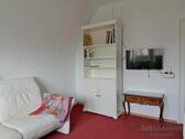 Wand TV im Wohnzimmer - 2 Zimmer Etagenwohnung zur Miete in Dresden