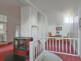 Kamin zentral im Raum - 