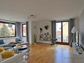 Blick in den Wohnraum - (EF0734_M) Erfurt: Brühlervorstadt, neu renovierte und neu möblierte Wohnung mit Parkett und Balkon, WLAN