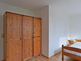 Kleiderschrank - Etagenwohnung mit 45,00 m² in Dresden zur Miete