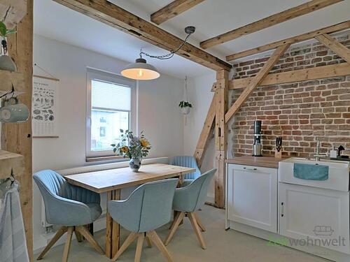 Esstisch in der Küche - Etagenwohnung mit 91,30 m² in Kassel zur Miete