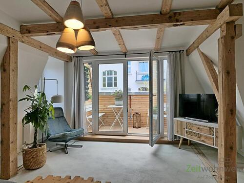 Blick zum Balkon - (EF0786_M) Kassel-Stadt: West, luxuriöse, neu möblierte 3-Zi-Wohnung mit Balkon und WLAN in ruhiger Wohnlage