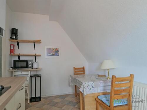 kleiner Esstisch in der Küche - 1- Zimmer mit 11,00 m² in Kassel zur Miete