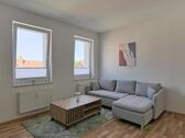 Eckcouch im Wohnzimmer - 2 Zimmer Etagenwohnung zur Miete in Halle (Saale)