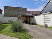 Carport und Stellplatz - 