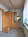 Garderobe am Hauseingang - 