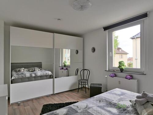verspiegelter Schlafzimmerschrank - Etagenwohnung mit 53,50 m² in Kassel zur Miete