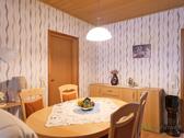 Esstisch - 2 Zimmer Etagenwohnung in Bad Emstal
