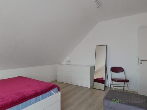 Kommode und Kleiderschrank - 