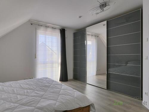 großer Kleiderschrank - 