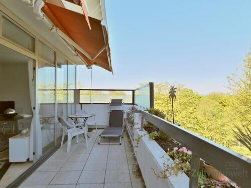Dachbalkon mit Makise - Etagenwohnung mit 68,00 m&sup2; in Kassel zur Miete