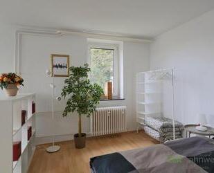 (EF1217_M) Kassel-Stadt: Kirchditmold, möbliertes Single-Apartment mit breitem, Bett, Waschmaschine und Balkon