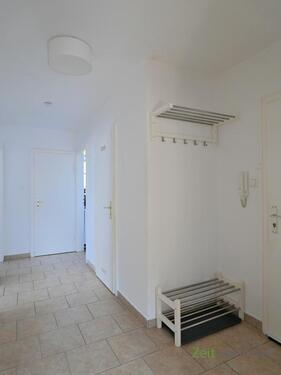 Garderobe am Eingang - 