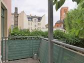 Balkon zum ruhigen Innenhof - Etagenwohnung mit 40,00 m&sup2; in Dresden zur Miete