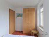 Kleiderschrank - 