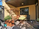 teilüberdachte Terrasse - 2 Zimmer Etagenwohnung in Bernsdorf