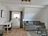 Blick ins Wohnzimmer - 2 Zimmer Etagenwohnung zur Miete in Erfurt
