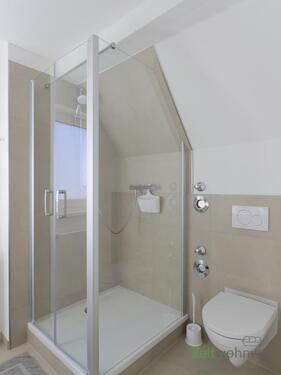 Dusche und WC - 