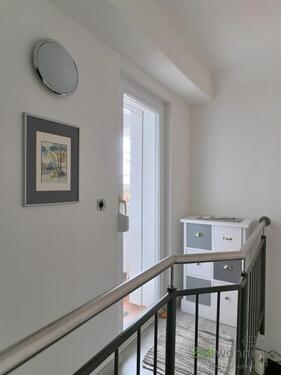 Balkonausgang im Treppenhaus - 