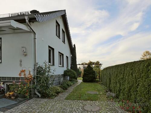 PKW-Stellplatz am Haus - 