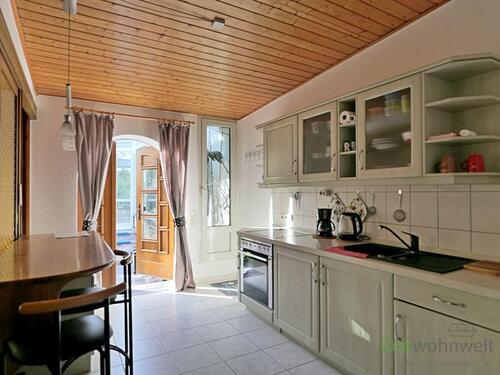 Küche mit Esstisch - 