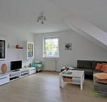 (EF0837_M) Dresden: Strehlen, möblierte Dachwohnung in ruhiger grüner Wohnlage, Waschmaschine, inkl. WLAN