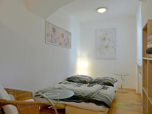 Gästecouch bzw Schlafsofa - 3 Zimmer Etagenwohnung zur Miete in Radebeul