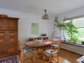 Blick ins Wohnzimmer - (EF1244_M) Kassel-Landkreis: Fuldatal, möblierte Wohnung im Retro-Look mit sonniger Terrasse, OT Ihringshausen