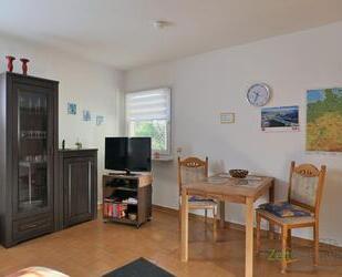 (EF1150_M) Magdeburg: Neu Olvenstedt, kleines möbliertes Apartment mit separatem Hauseingang und Terrasse