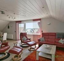 (EF1292_M) Fulda: Zell, große möblierte Wohnung mit Dusche, Wanne, Balkon, PKW-Stellplatz und Reinigung