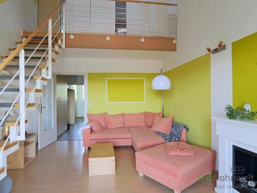 Blick vom Balkon in den Wohnbereich - 2 Zimmer Etagenwohnung in Chemnitz