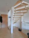 Eingangsbereich mit Innentreppe - 